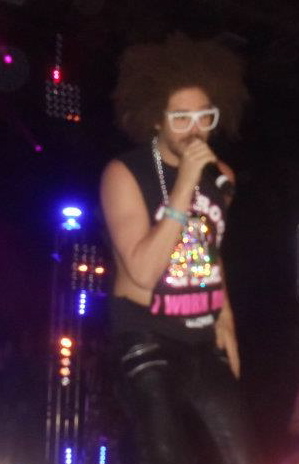 It's Red Foo with the bigass'fro